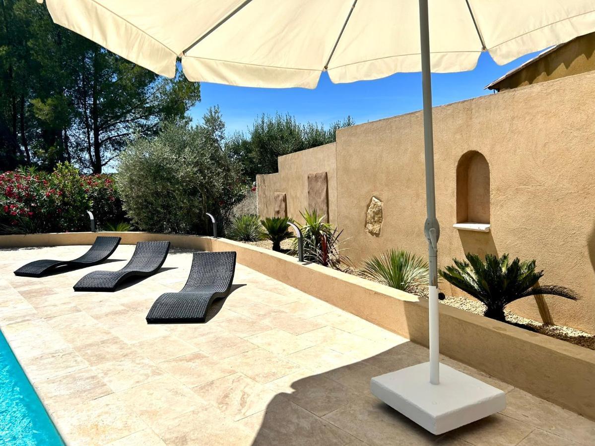 Villa De Charme En Campagne Avec Piscine Privee Et Nature Luxuriante Le Beausset Extérieur photo