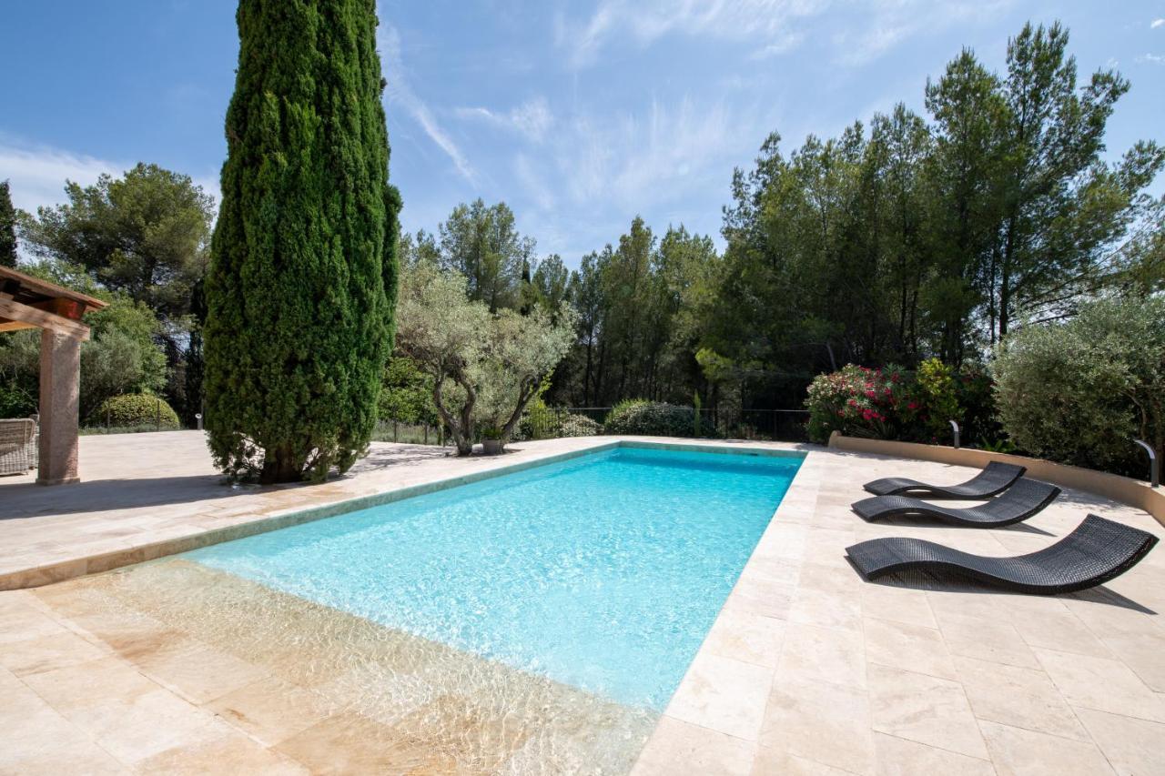 Villa De Charme En Campagne Avec Piscine Privee Et Nature Luxuriante Le Beausset Extérieur photo
