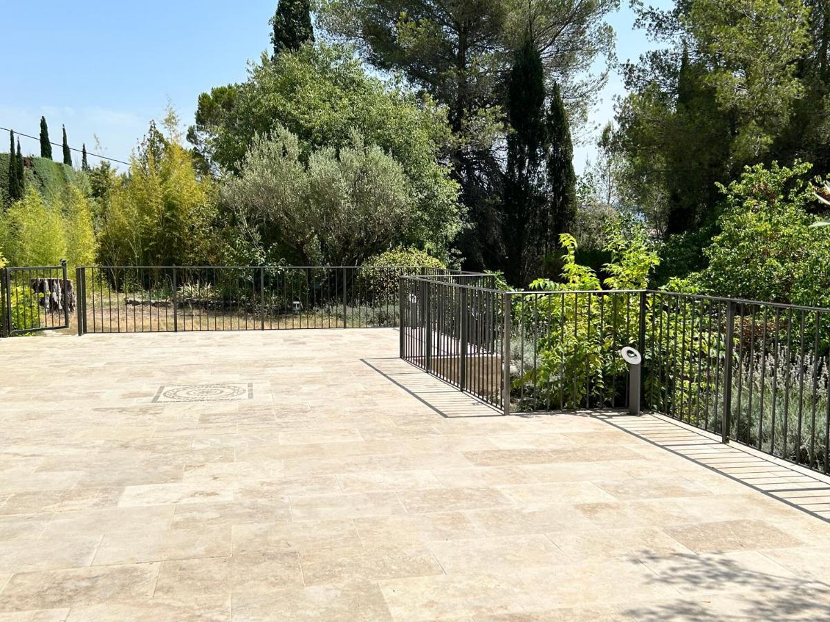 Villa De Charme En Campagne Avec Piscine Privee Et Nature Luxuriante Le Beausset Extérieur photo