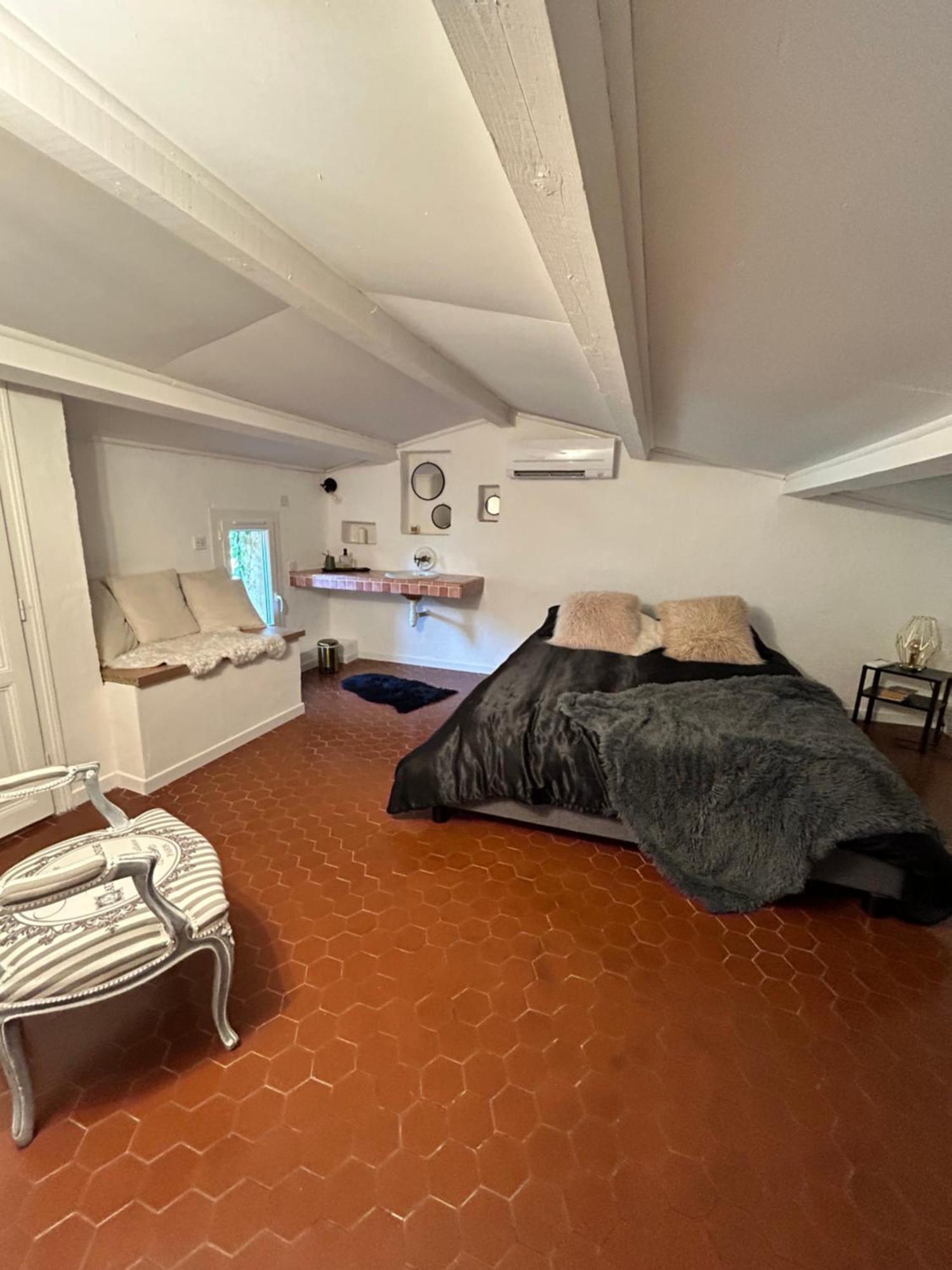 Villa De Charme En Campagne Avec Piscine Privee Et Nature Luxuriante Le Beausset Extérieur photo
